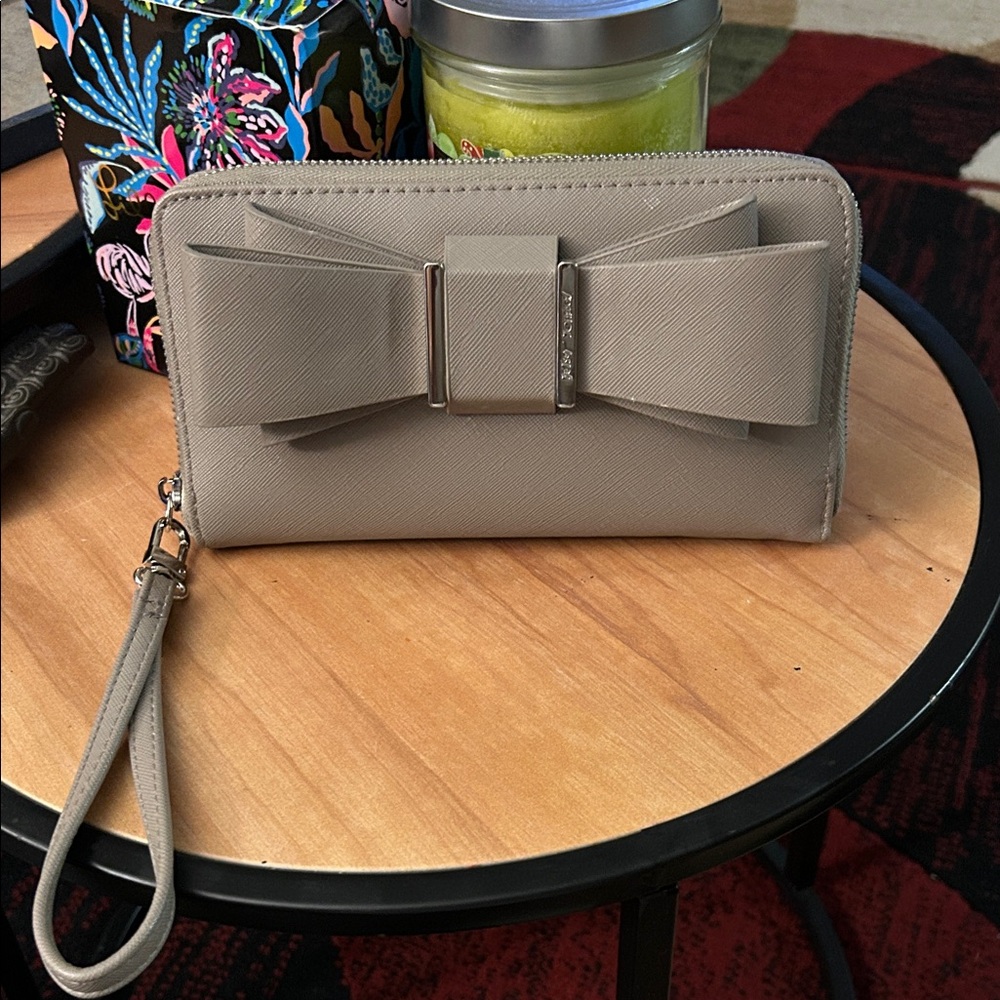 Betsey Johnson taupe bow wristlet wallet